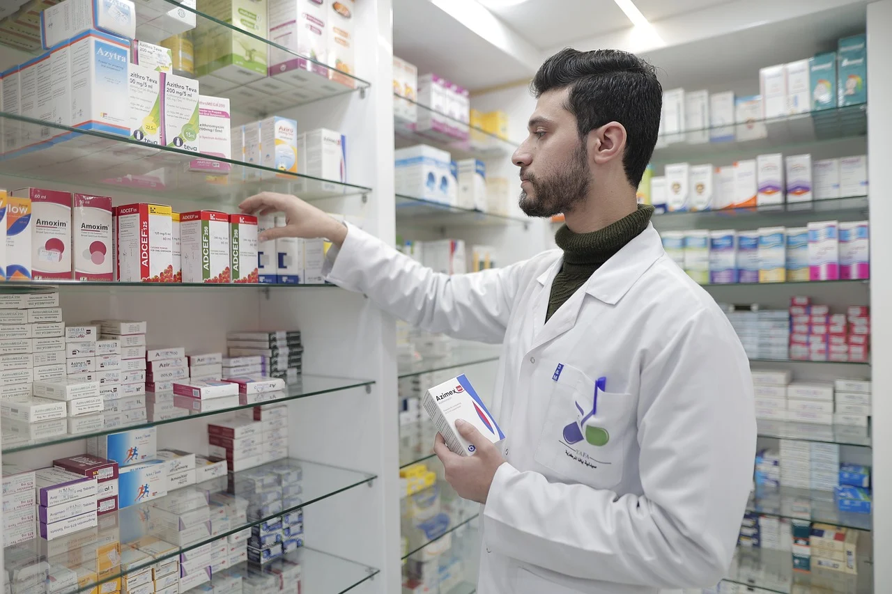 Pharmacists (Per 10,000)