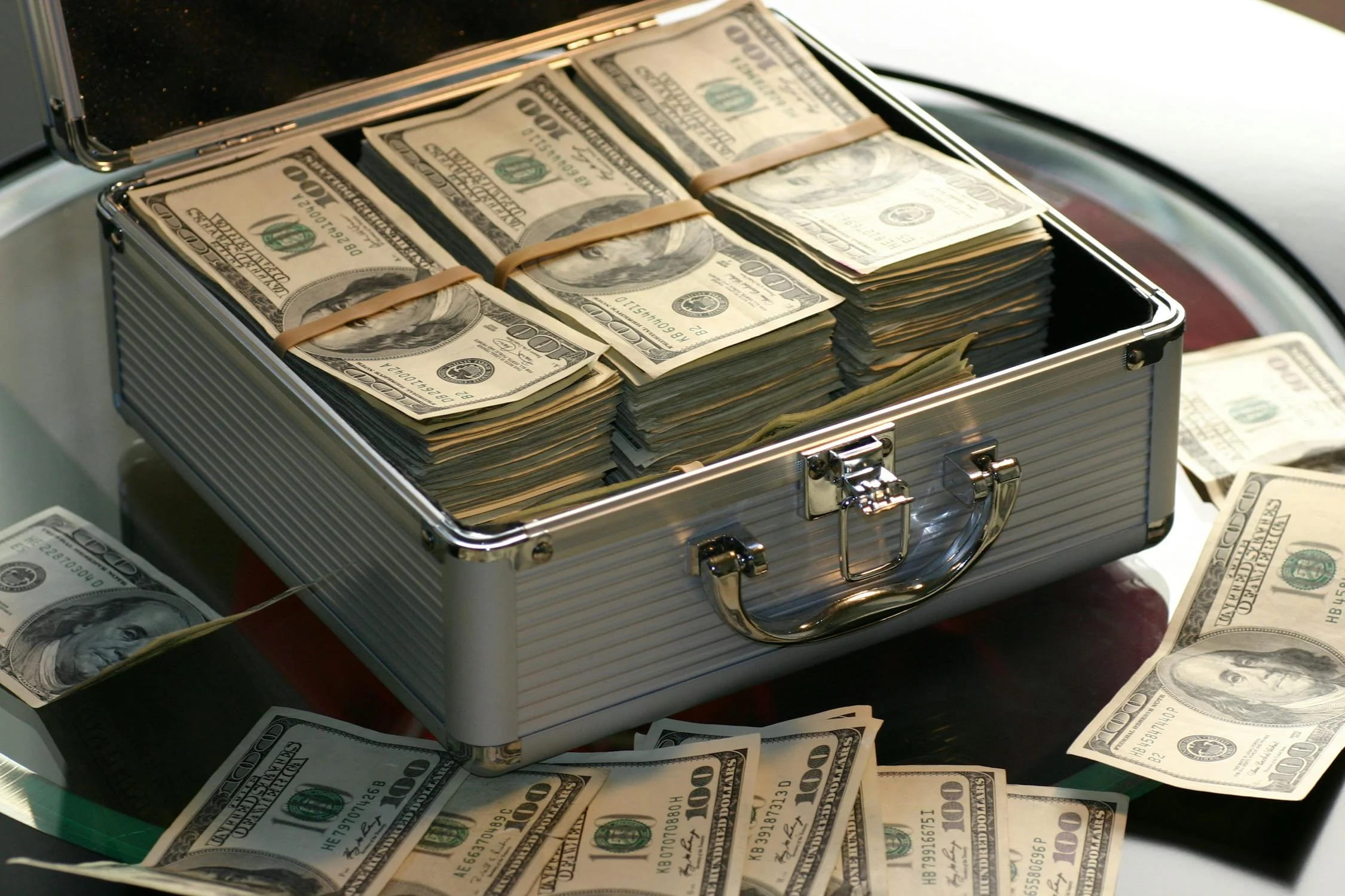 WWEALTH6